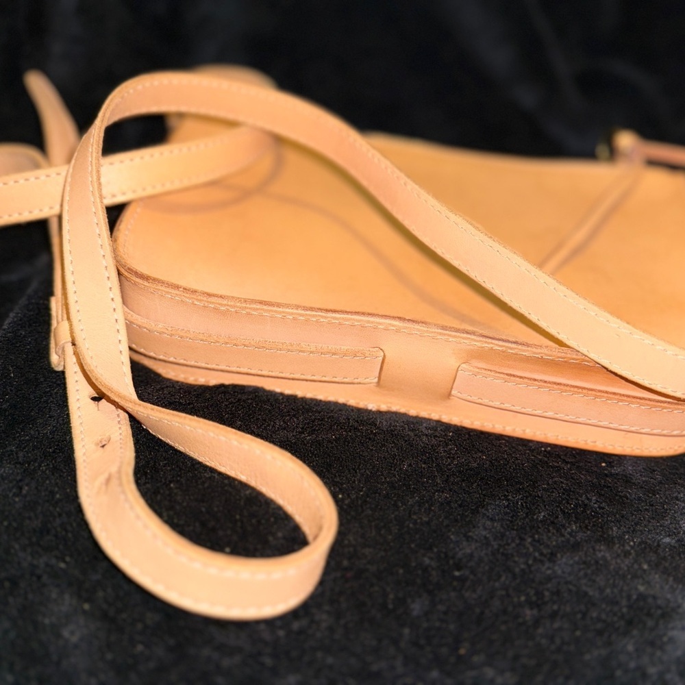 MADEWELL The Simple Crossbody in Nude* - Picture 9 of 13